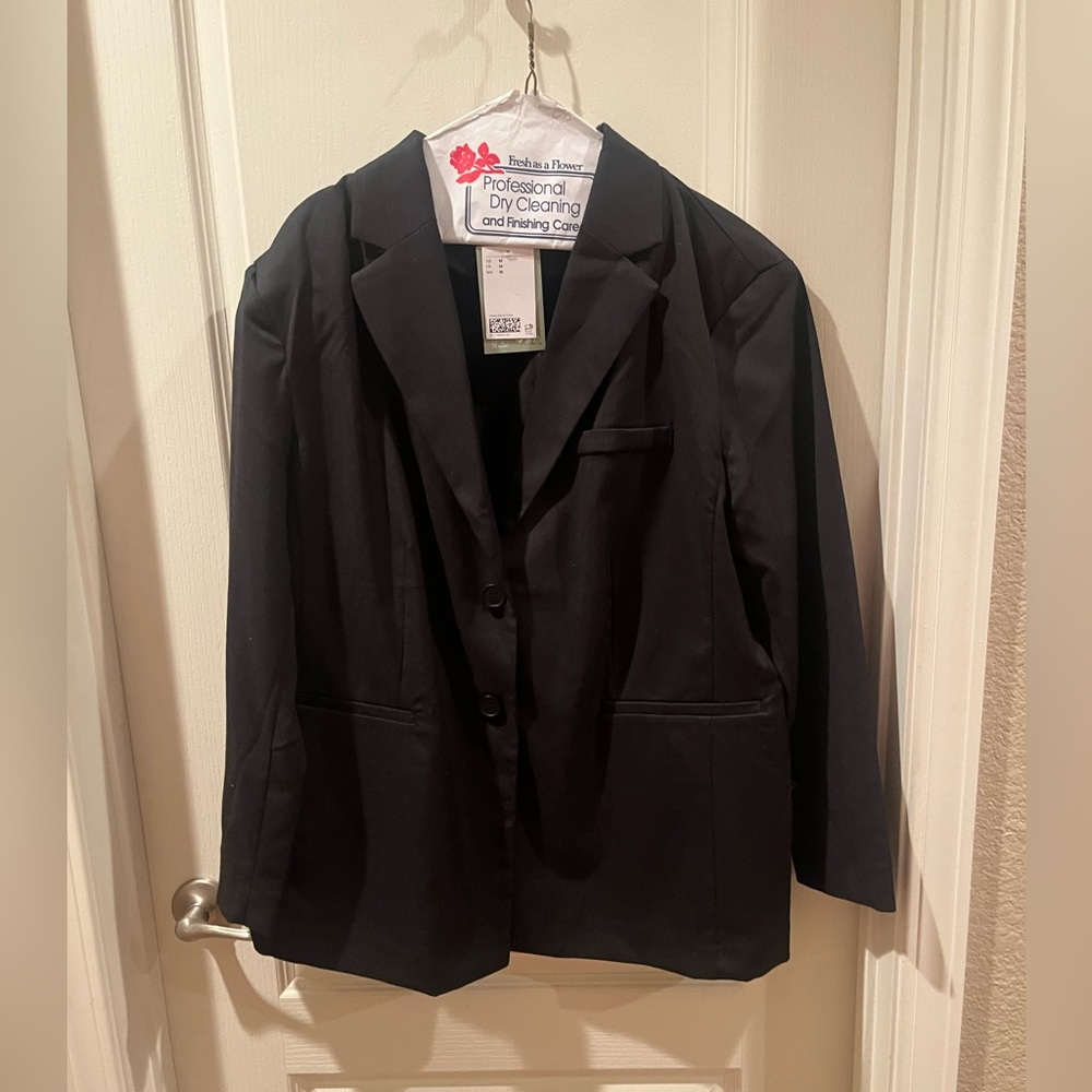 Women’s linen blend oversized blazer